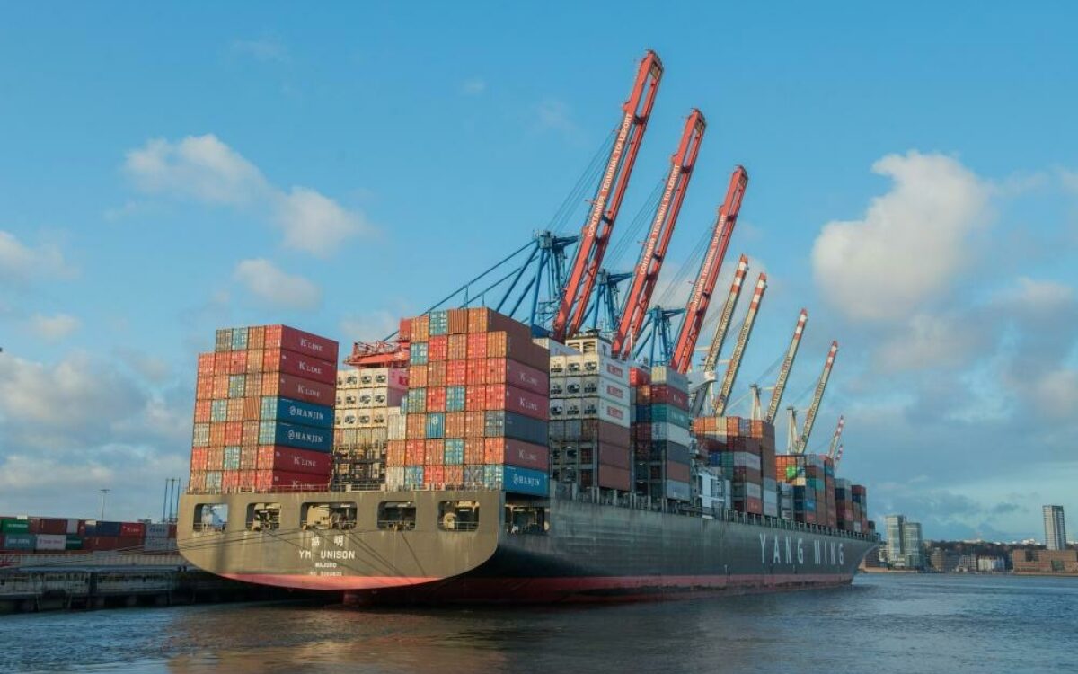1604919443container schiff export handel pixabay 1604919443container schiff export handel pixabay